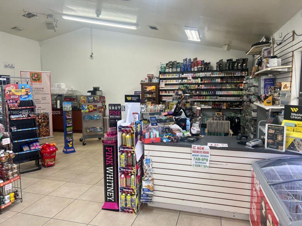 CHIQUITA BLVD, Cape Coral, פלורידה 33914, ארצות הברית של אמריקה 
