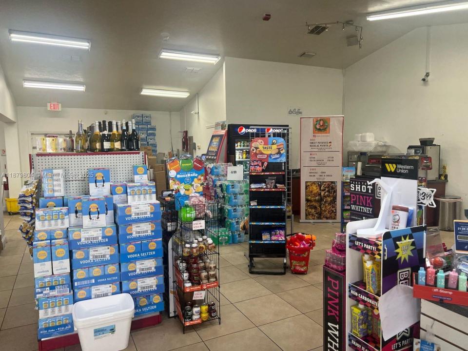 CHIQUITA BLVD, Cape Coral, פלורידה 33914, ארצות הברית של אמריקה 