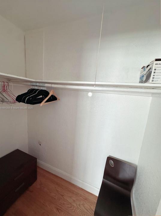 7445 Harding Ave 213, Miami Beach, Florida 33141, HOA KỲ