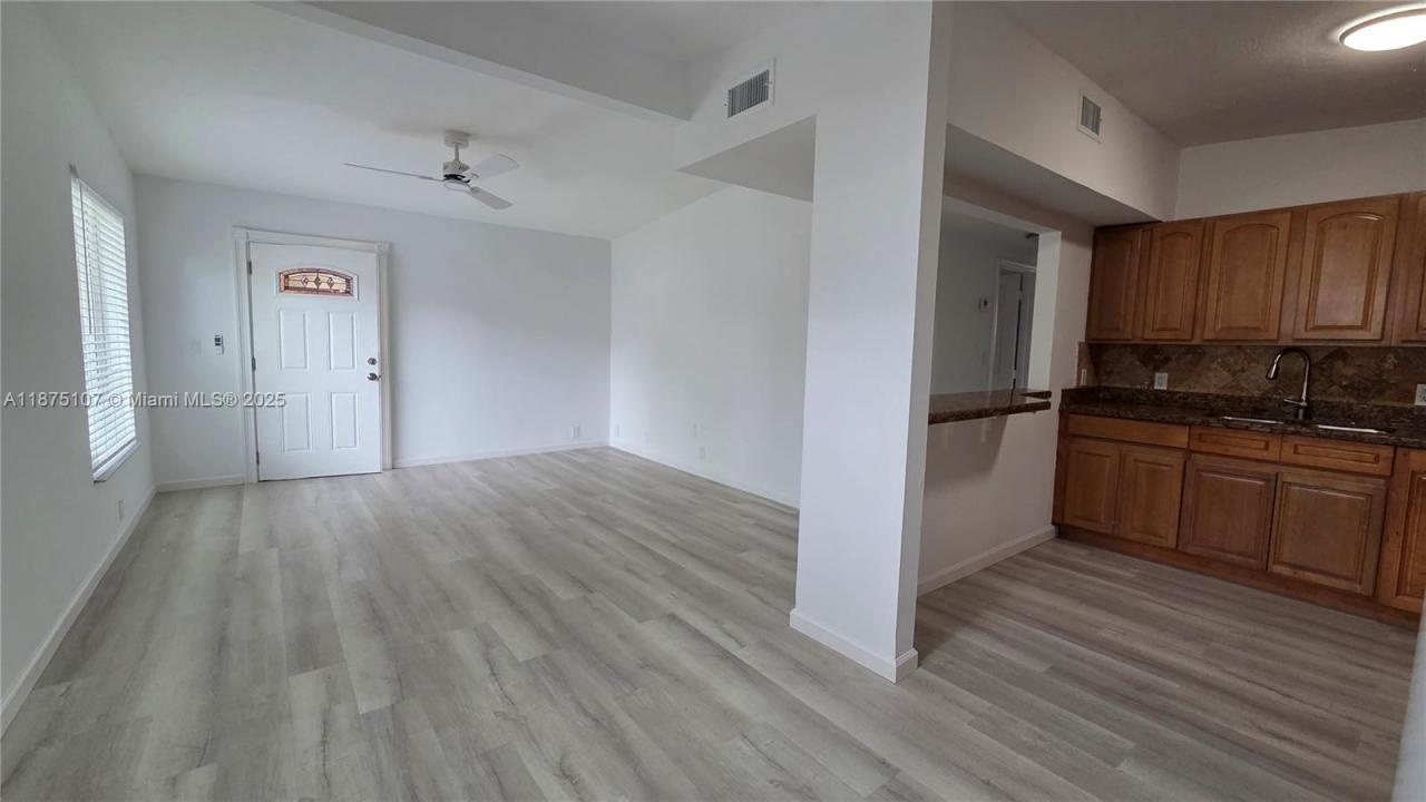 3482 Frow Ave, Miami, Flórida 33133, Estados Unidos