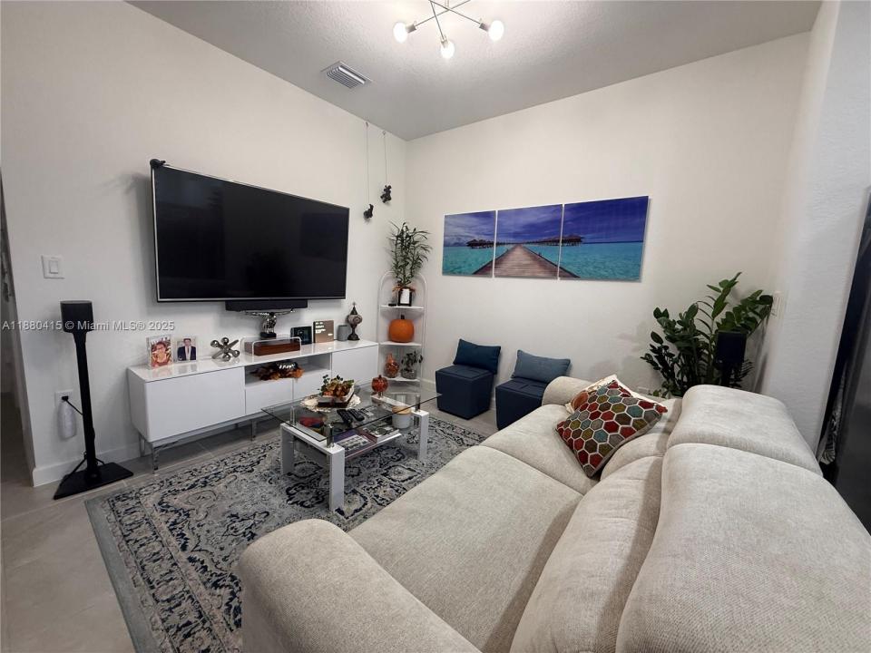 12109 NW 24th Ct 12109, Miami, Floride 33167, États-Unis