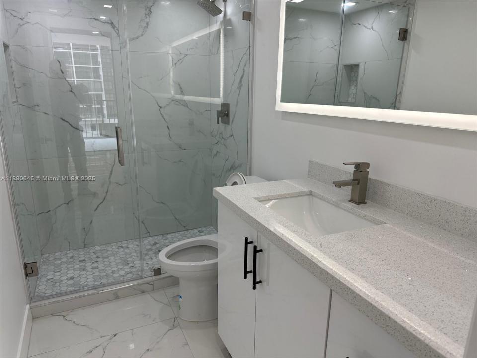 1915 Brickell Ave 604, Miami, Florida 33129, HOA KỲ