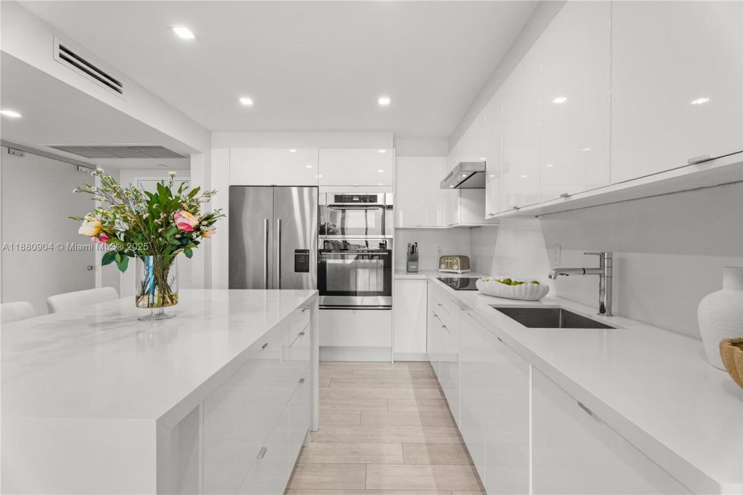 2301 Collins Ave 1523-24, Miami Beach, フロリダ 33139, アメリカ合衆国