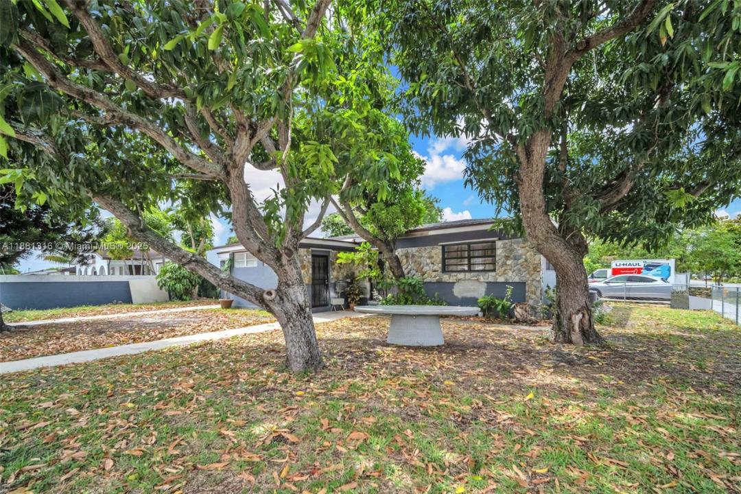 551 NW 183rd St, Miami Gardens, 佛罗里达州 33169, 美国