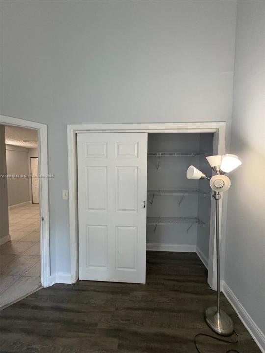 2309 NW 55th Ave, Lauderhill, Floryda 33313, USA