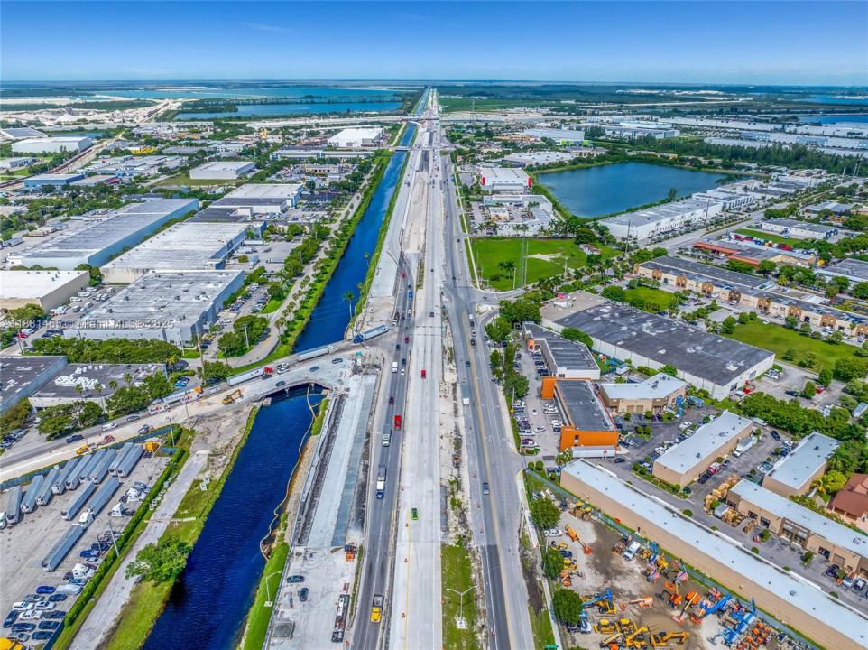 12949 W Okeechobee Rd C4, Hialeah Gardens, Florida 33018, Estados Unidos