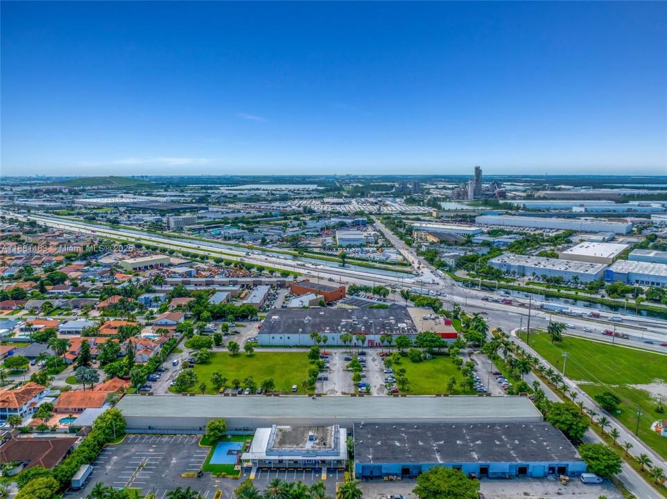 13117 NW 107th Ave E13, Hialeah Gardens, فلوريدا 33018, الولايات المتحدة