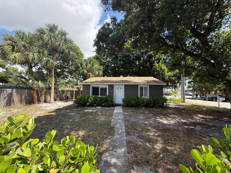 1299 NE 40th Ct, Oakland Park, Flórida 33334, Estados Unidos