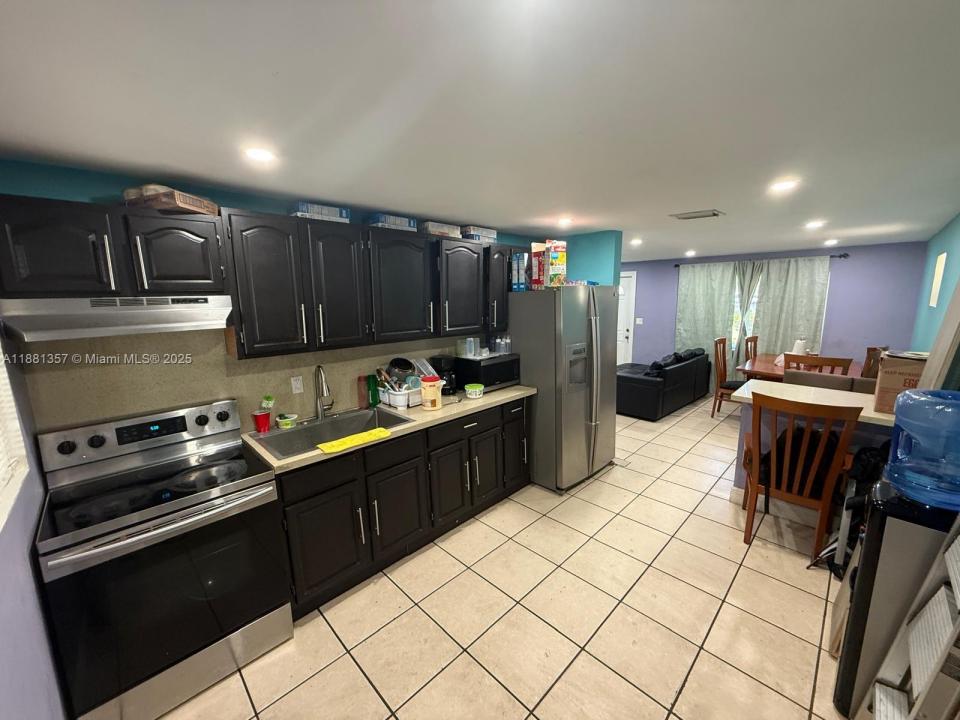 1299 NE 40th Ct, Oakland Park, Flórida 33334, Estados Unidos