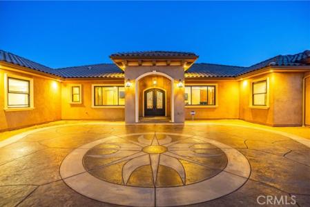 25th St W, Palmdale, California 93551
