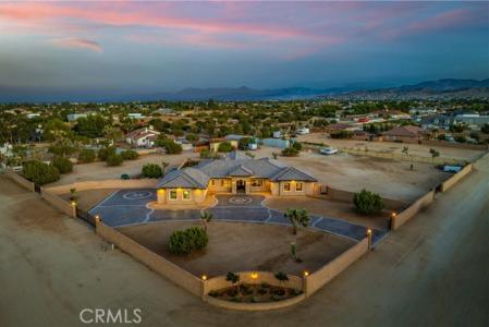 25th St W, Palmdale, California 93551