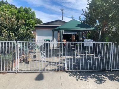 Horst, Hawaiian Gardens, Californie 90716, États-Unis