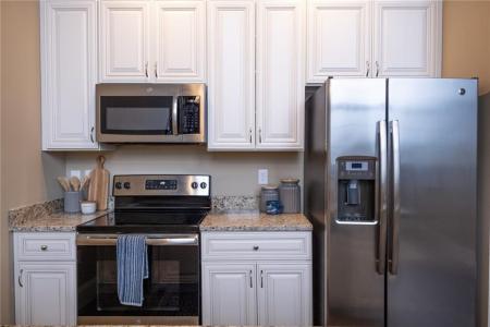 413 CENTRAL Avenue 2-001, Pawtucket, ロードアイランド 02861, アメリカ合衆国