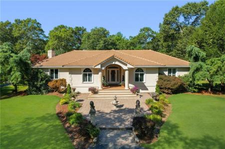 22 Brook View Drive, Scituate, Род Айленд 02831, Соединенные Штаты