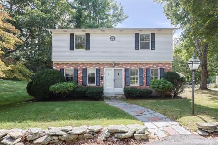 8 Wolf Hill Road, Smithfield, RI 02917, USA