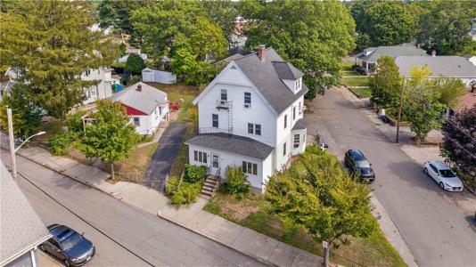37 Forest Avenue, Cumberland, RI 02864, USA