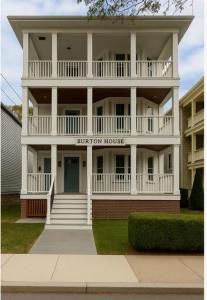 65 Burton Street 3, Bristol, RI 02809, USA