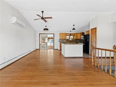 4 Barbato Drive, Johnston, ロードアイランド 02919, アメリカ合衆国