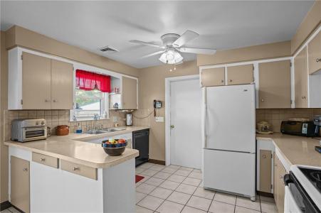 265 Longmeadow Avenue, Warwick, Rhode Island 02889, Stati Uniti