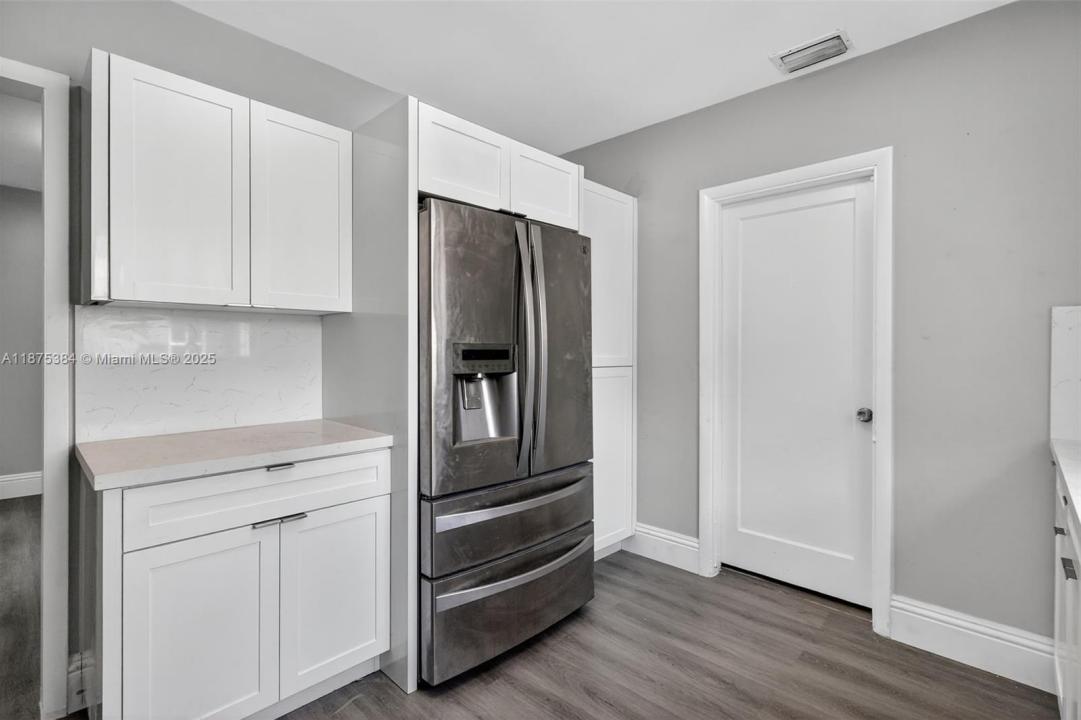 2945 SW 16th St, Miami, Florida 33145, HOA KỲ