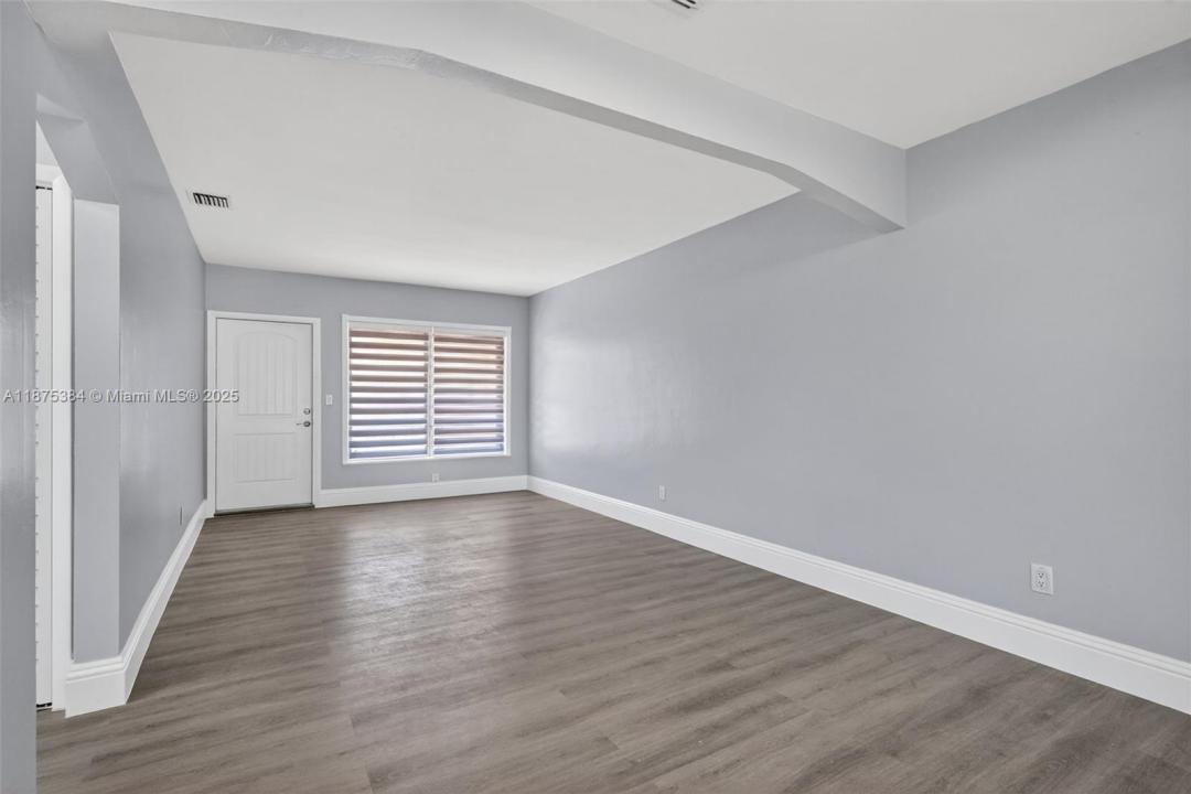 2945 SW 16th St, Miami, Florida 33145, HOA KỲ