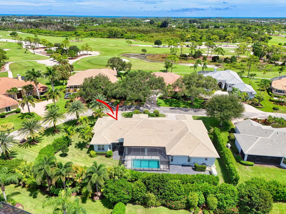 7748 SE Manhasset Place, HOBE SOUND GOLF CLUB, Hobe Sound, Florida 33455