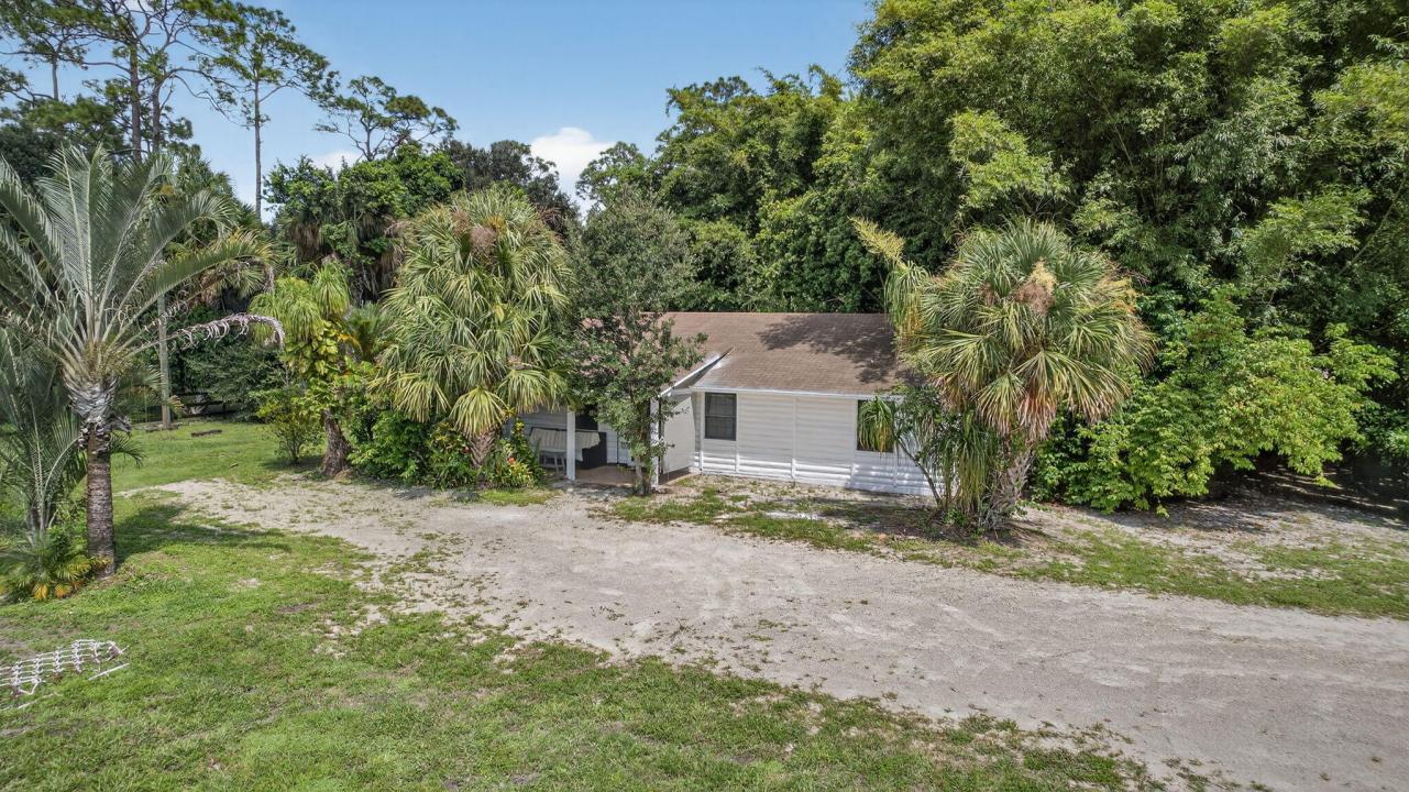 2340 B Road, Loxahatchee Groves, Florida 33470