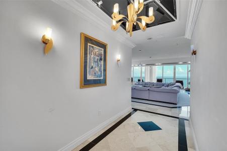 6001 N Ocean Dr PH6, Hollywood, Florida 33019