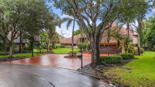 10111 Vestal Ct, Coral Springs, Florida 33071