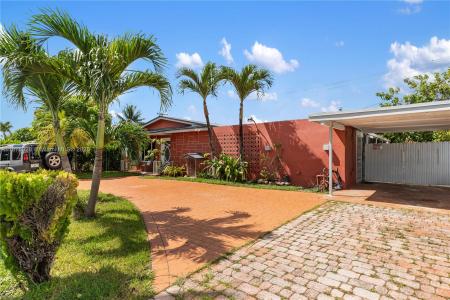 1211 NW 179th St, Miami Gardens, Florida 33169, USA