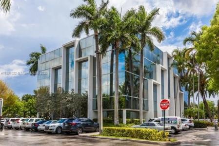 16855 NE 2 AVE N204, North Miami Beach, Florida 33162, USA