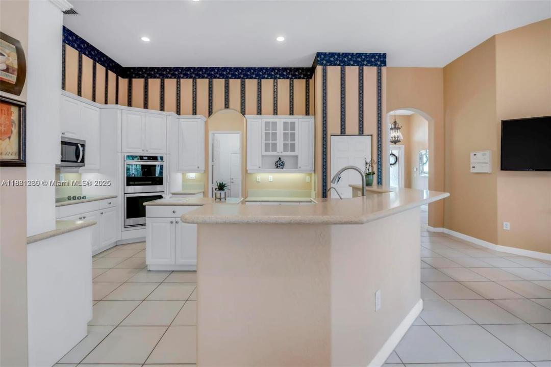 1925 NW 167th Ter, Pembroke Pines, Floride 33028, États-Unis