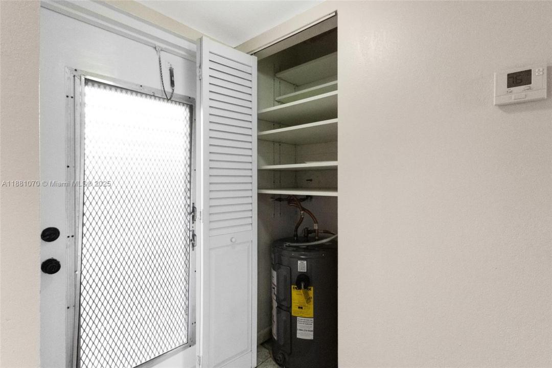 9620 Sunrise Lakes Blvd 205, Sunrise, Florida 33322, Estados Unidos