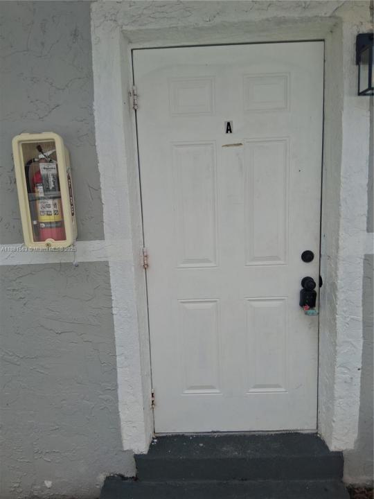 2710 NW 6th St A, Pompano Beach, Florida 33069, Estados Unidos