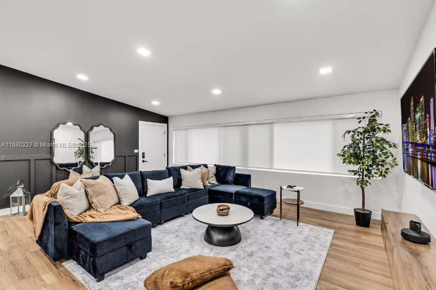 17621 NE 7th Ave, Miami, 佛羅里達州 33162, 美國
