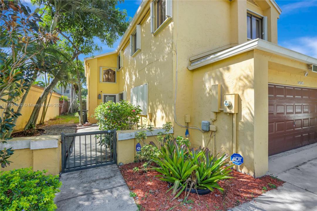 3620 NW 20th St, Coconut Creek, Florida 33066