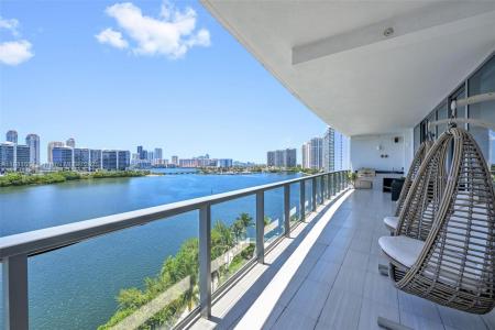3300 NE 188th St 718, Aventura, Florida 33180, USA
