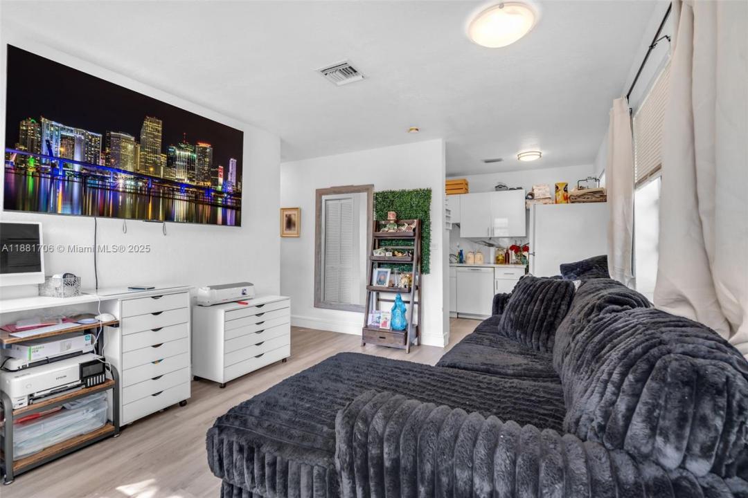 3380 NW 8th Pl, Lauderhill, Flórida 33311, Estados Unidos