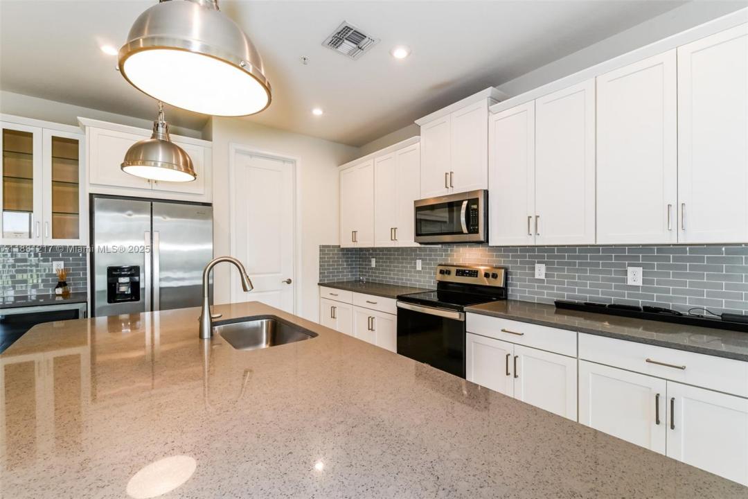 Other City - In The State Of Florida, Florida 34112