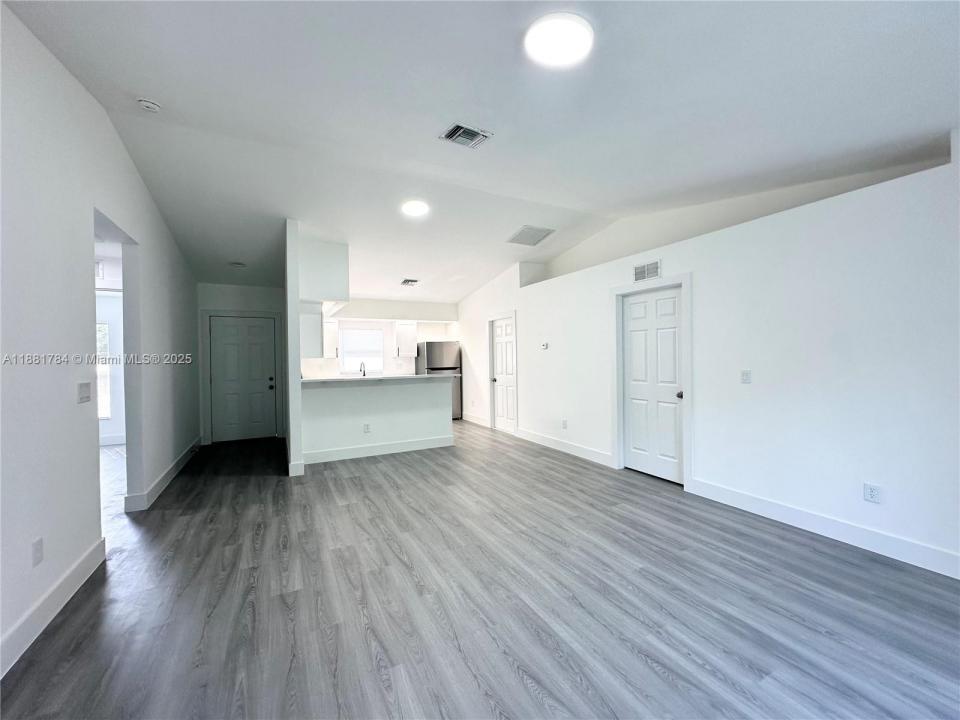 6018 Lacota Ave 6016, Cape Coral, 佛罗里达州 33905, 美国