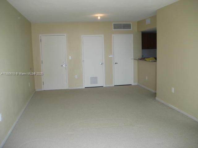 9066 SW 73 CT 1702, Miami, פלורידה 33156, ארצות הברית של אמריקה 