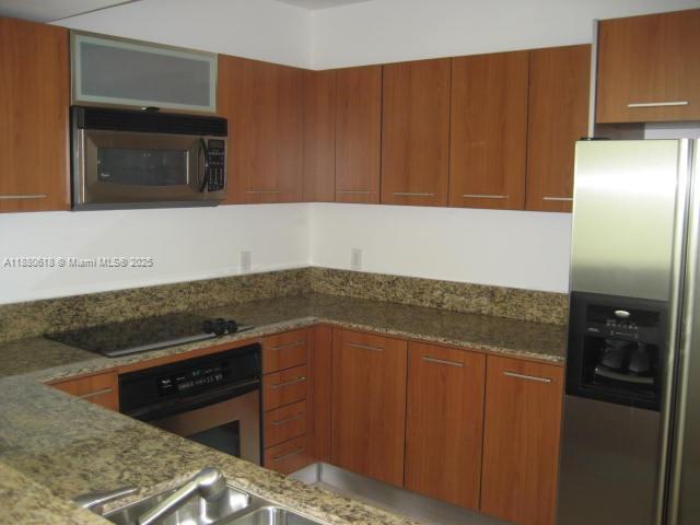 9066 SW 73 CT 1702, Miami, פלורידה 33156, ארצות הברית של אמריקה 