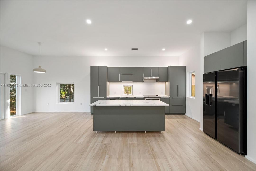 3437 NW 9th Ct 3437, Miami, Florida 33127, USA