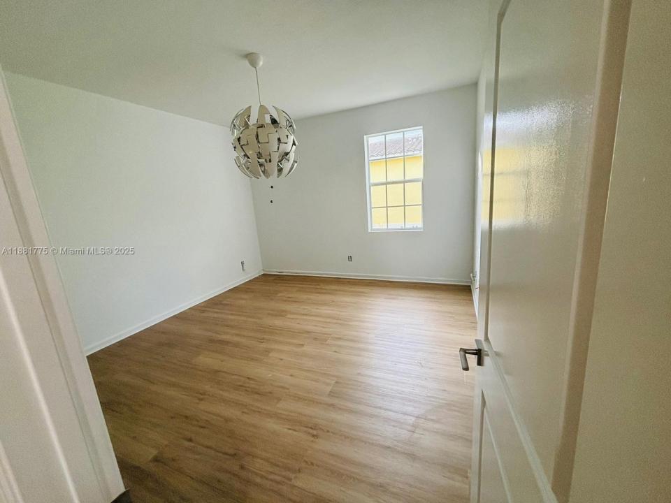 4030 NW 11th St 0, Lauderhill, 佛罗里达州 33313, 美国