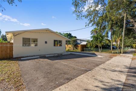 5814 Buchanan St 2, Hollywood, Florida 33021, USA