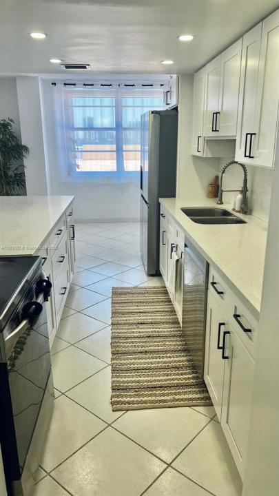 251 174th St 204, Sunny Isles Beach, Floride 33160, États-Unis