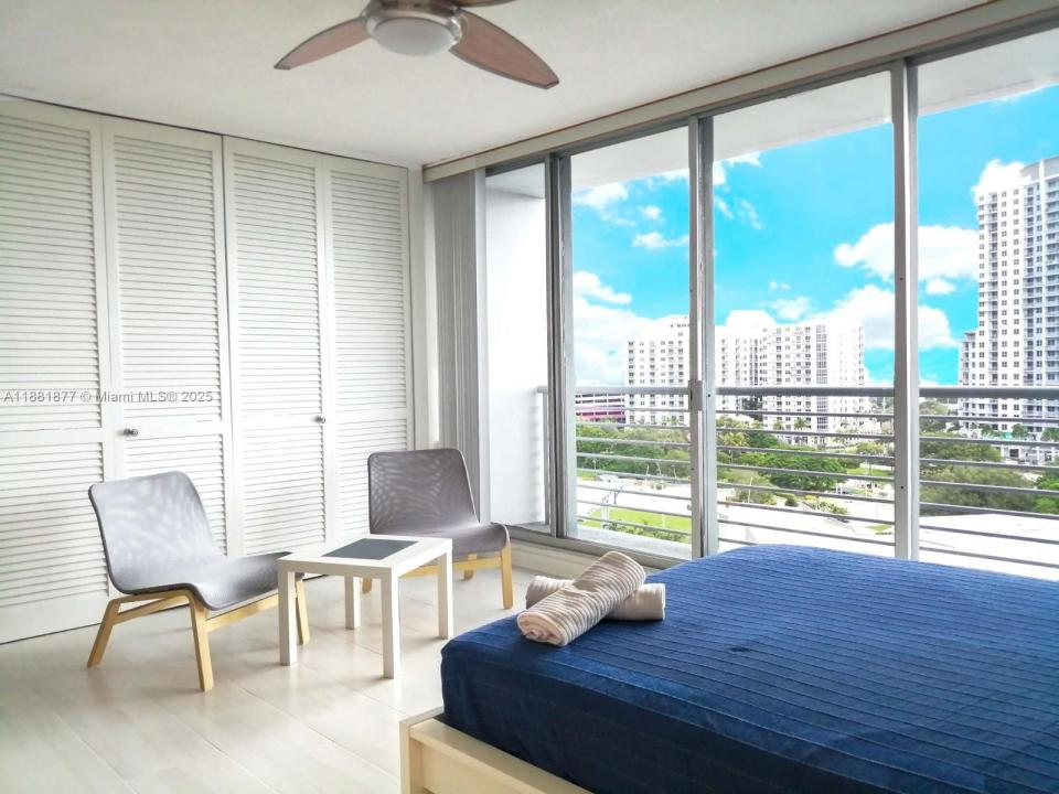 1720 Harrison St 10F, Hollywood, Florida 33020, Stati Uniti