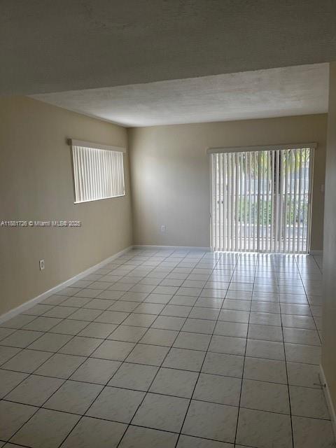 2740 W 76th St 214, Hialeah, 플로리다 33016, 미국