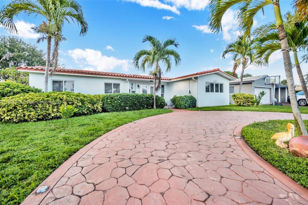 5207 Hayes St, Hollywood, Флорида 33021, Соединенные Штаты