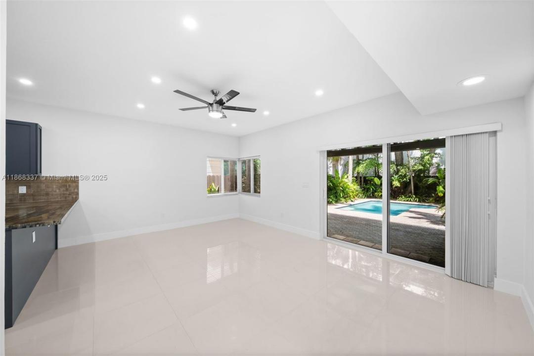 3143 Day Ave B, Miami, Florida 33133